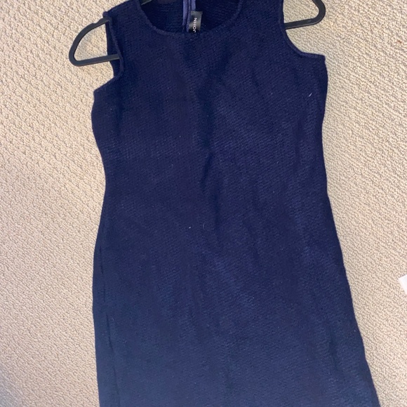 ST. JOHN knitted sheath dress - Picture 5 of 5